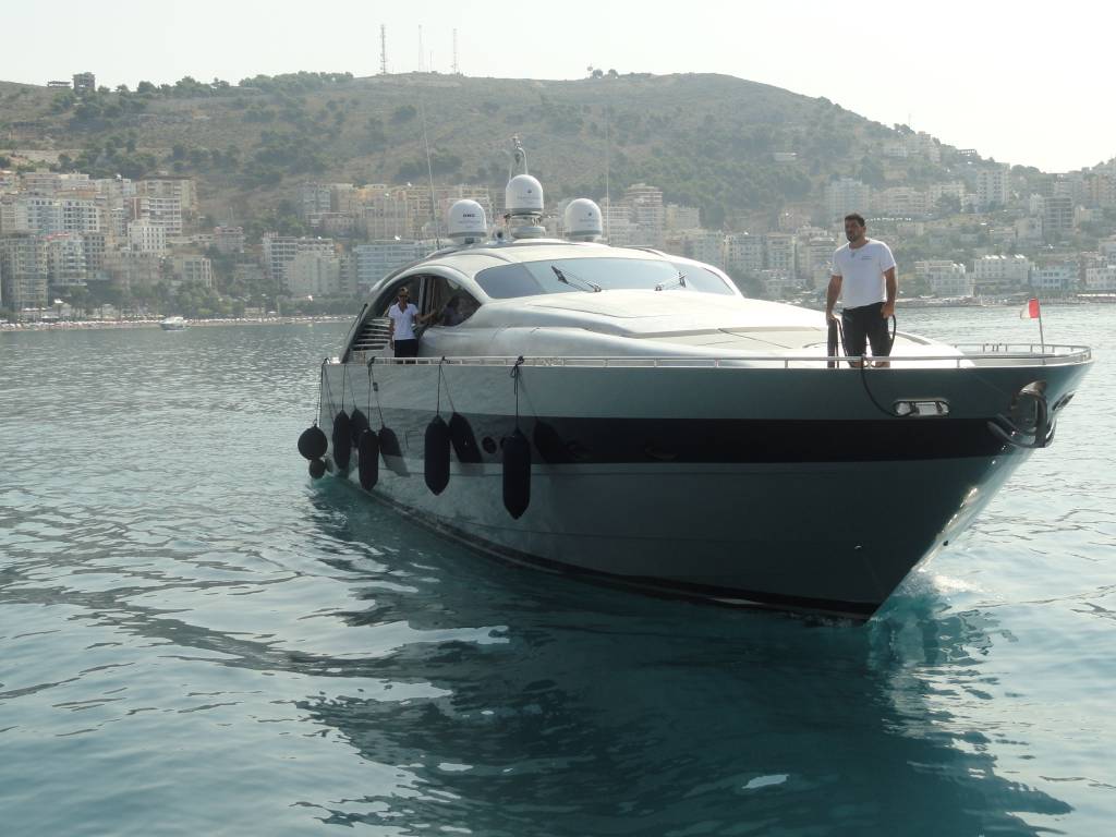 Yacht