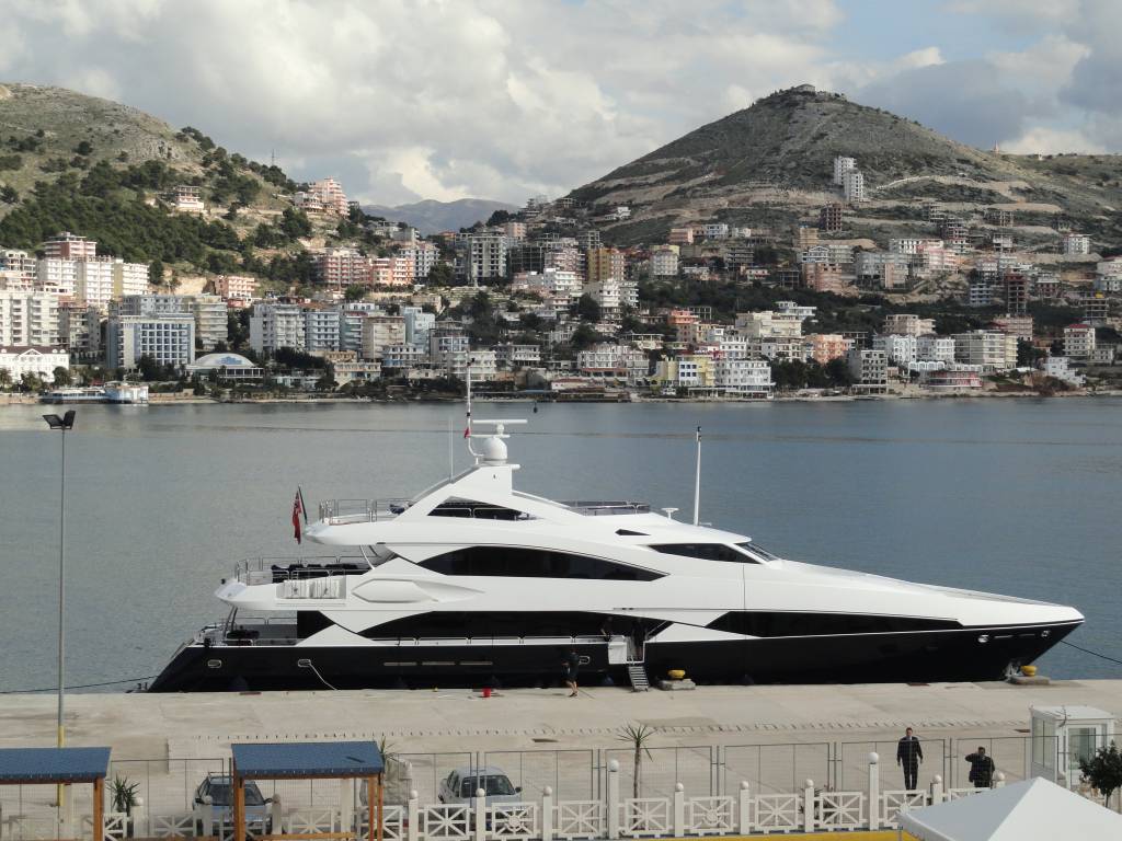 Yacht